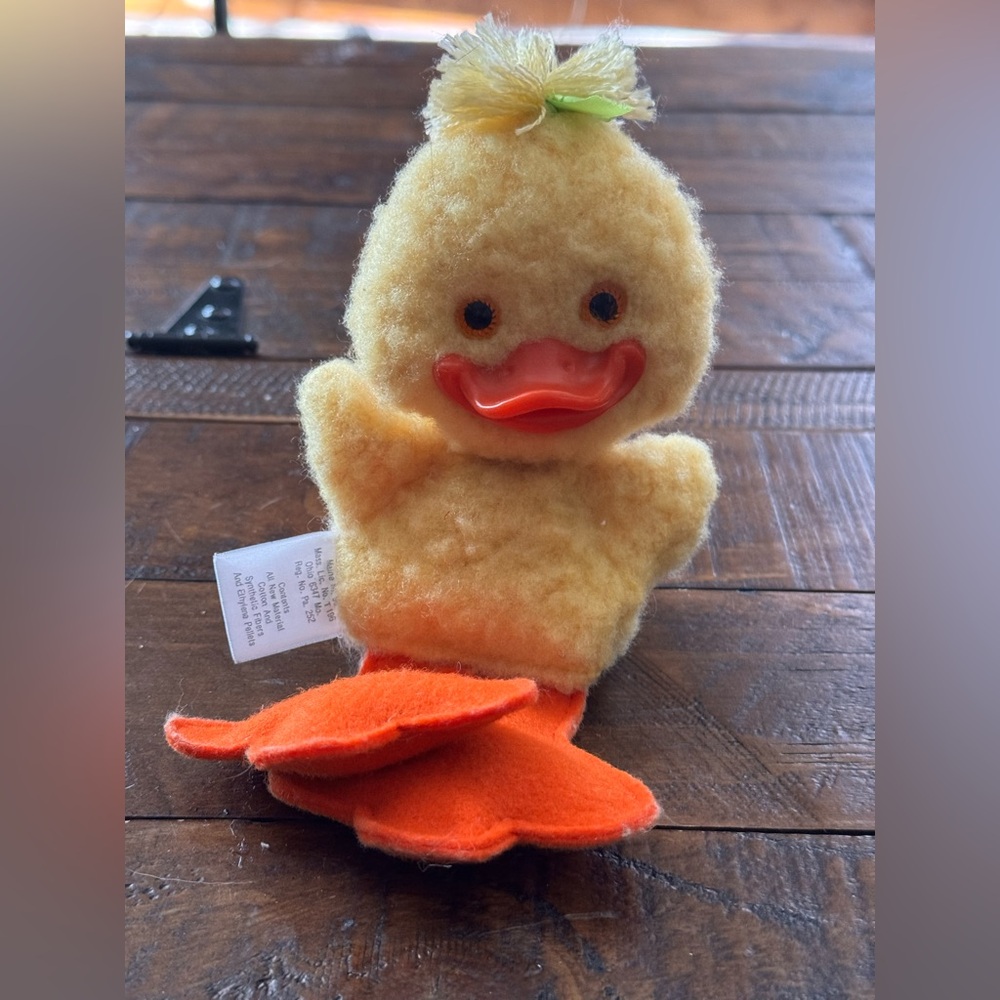 Hallmark vintage Lucky Duck 🌼